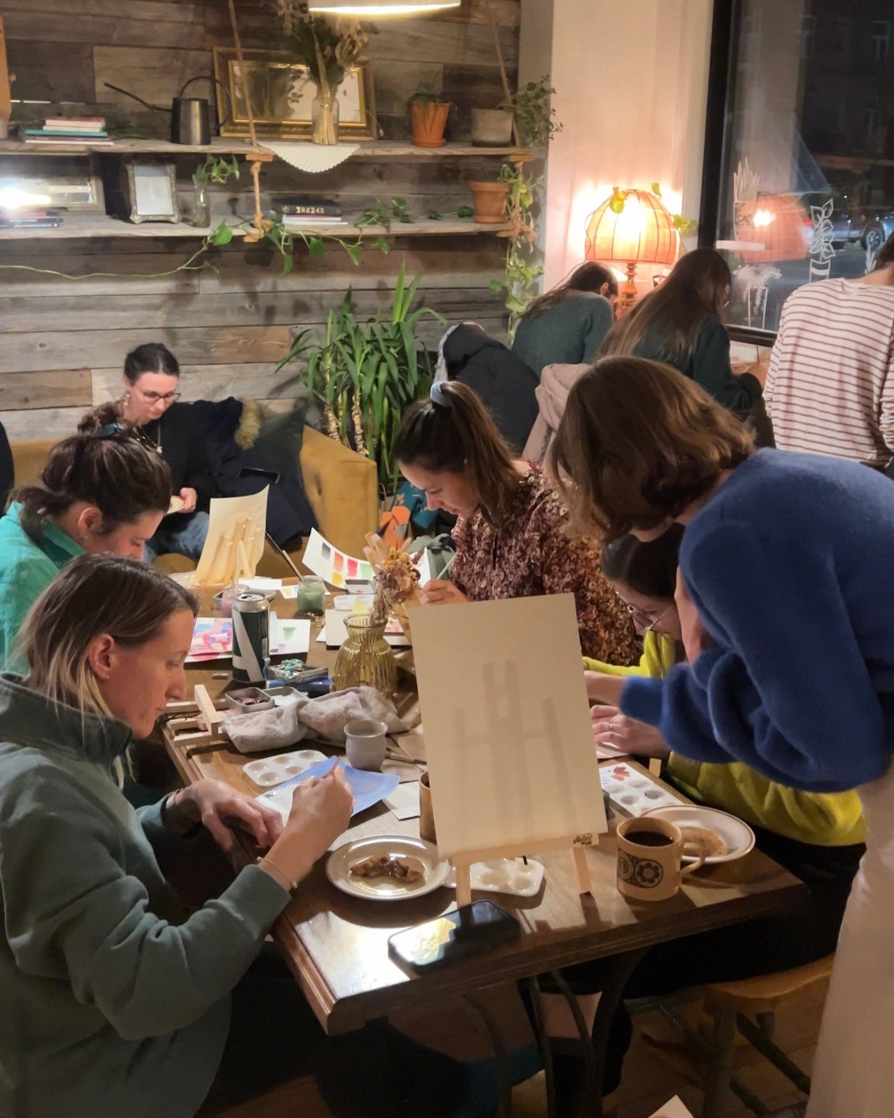 Ateliers et sessions créatives Aquarelle et Dessin à Montréal Quebec pour apprendre de nouvelles techniques et librérer ta créativité avec Atelier by Lau
