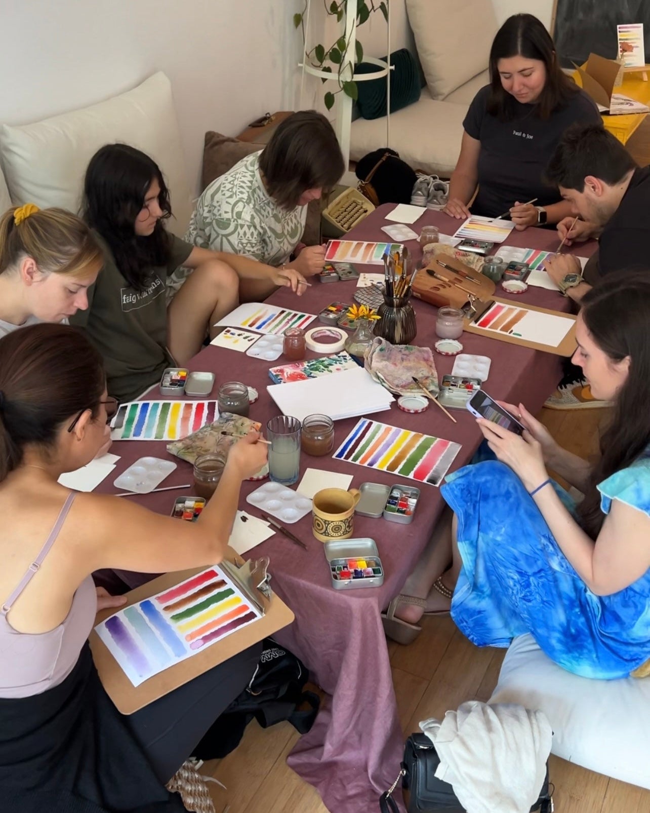 Ateliers et sessions créatives Aquarelle et Dessin à Montréal Quebec pour apprendre de nouvelles techniques et librérer ta créativité avec Atelier by Lau
