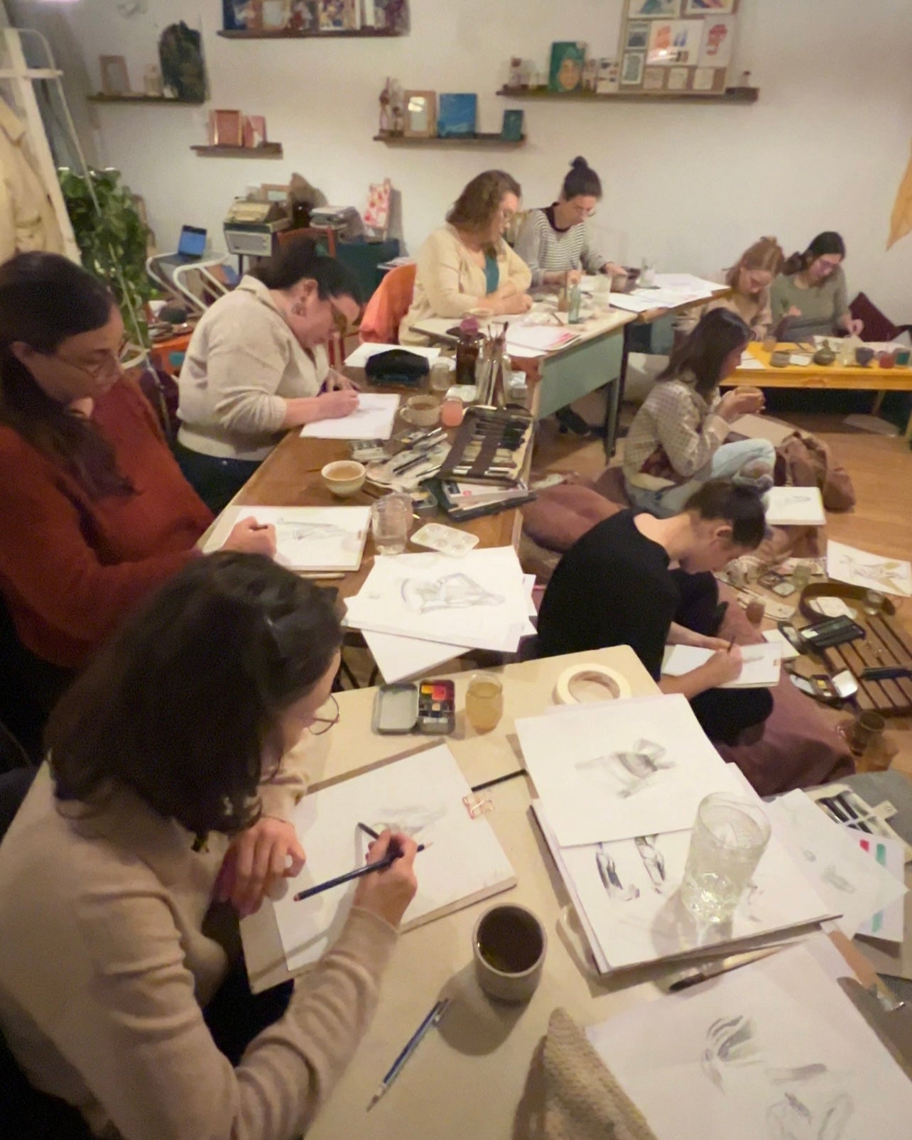Sessions créatives - Dessin et Aquarelle en 4 cours pour explorer de nouvelles techniques (crayons de bois, aquarelles, fineliners, fusains, pastels)