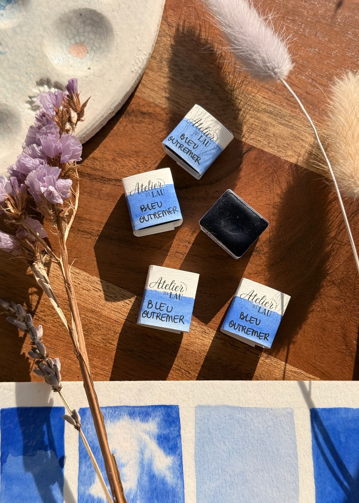 Handmade watercolor pan Ultramarine Blue - Extra-fine pigments